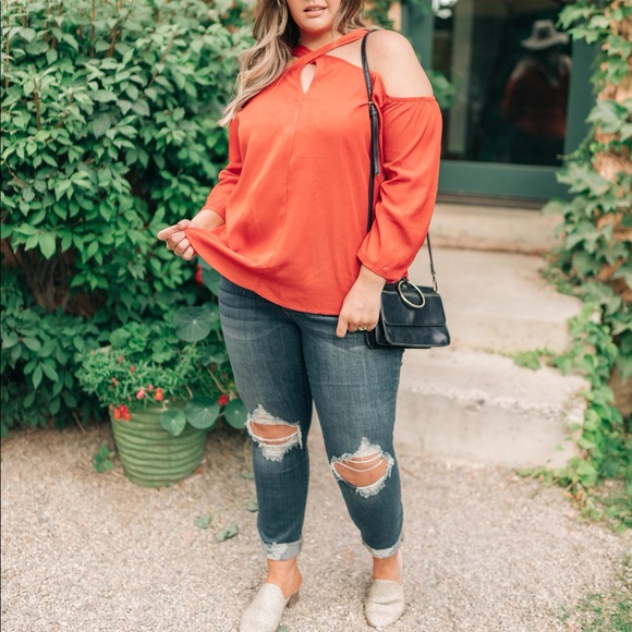 Hot then Cold Crisscross Blouse in Pumpkin - Picture 9 of 13